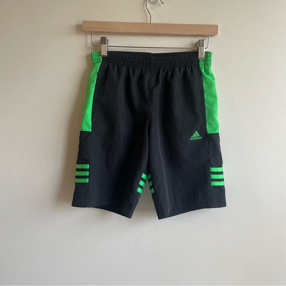 3/$25🌻 Adidas Lime Green and Black Swim Trunks Youth Size 9/10